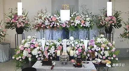 日本的丧葬花艺不是一个美就能概括的